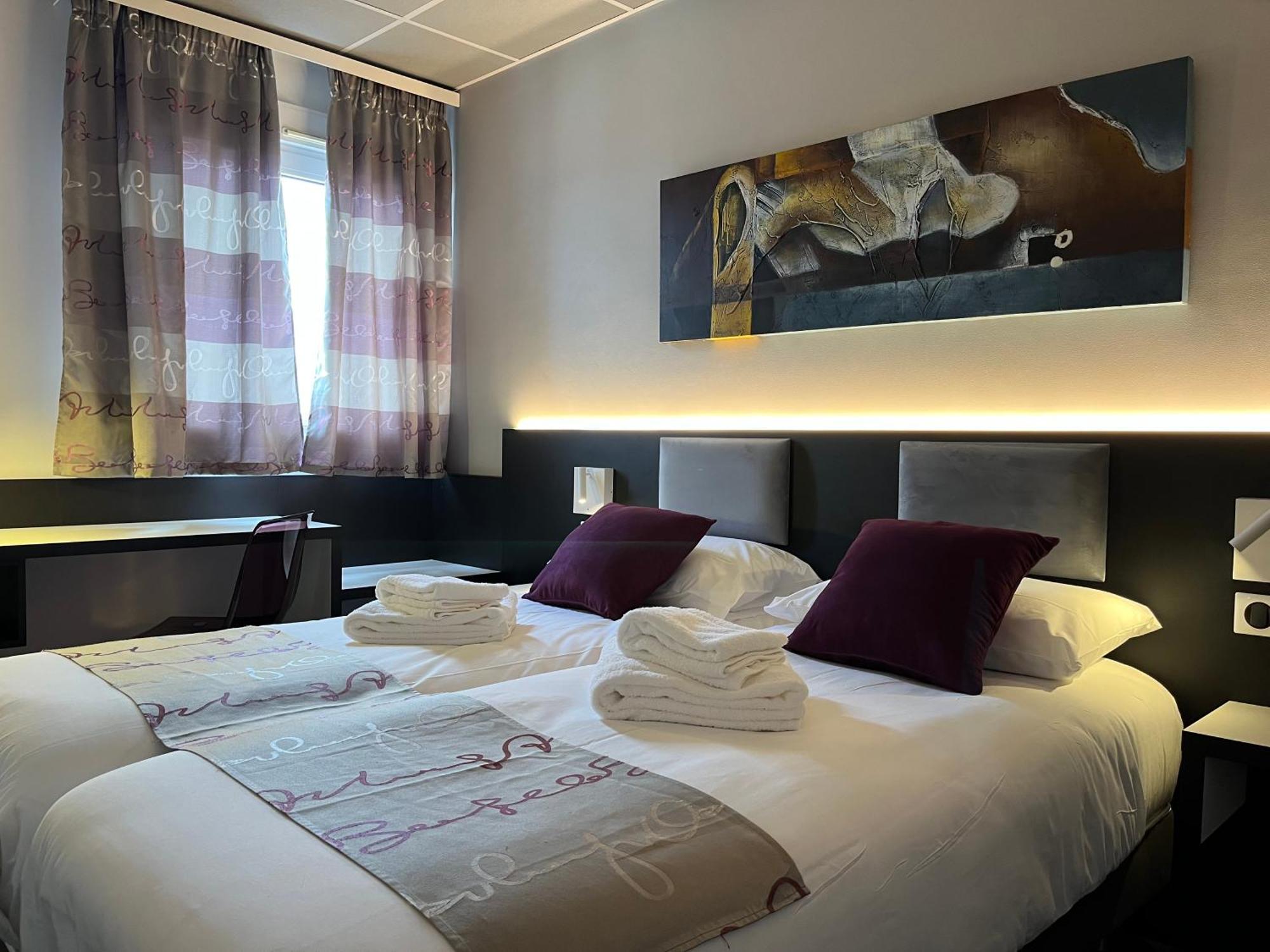 Brit Hotel Le Vesoul Exterior photo